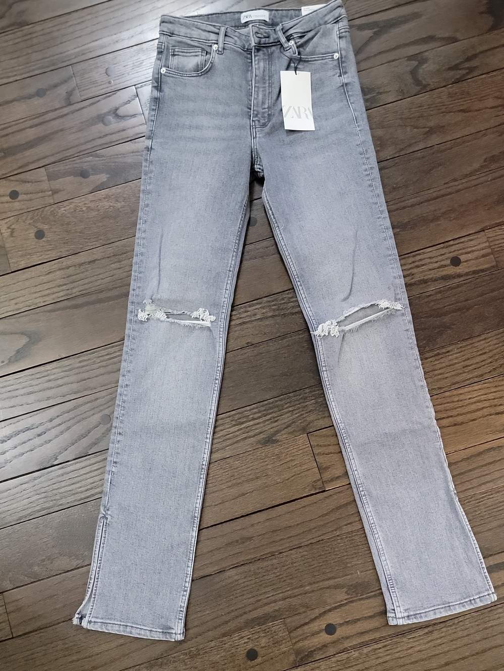 Zara Women’s Light Gray Straight Leg Jeans